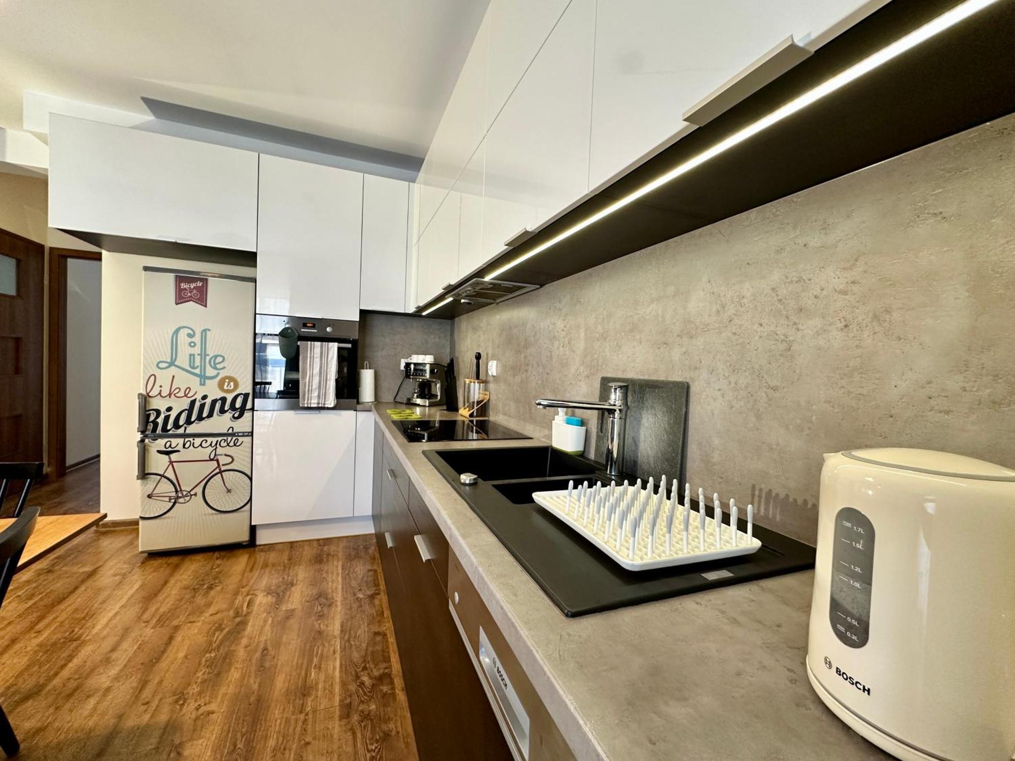 Momoapart - Slowianski Skwer Wroclaw Ngoại thất bức ảnh