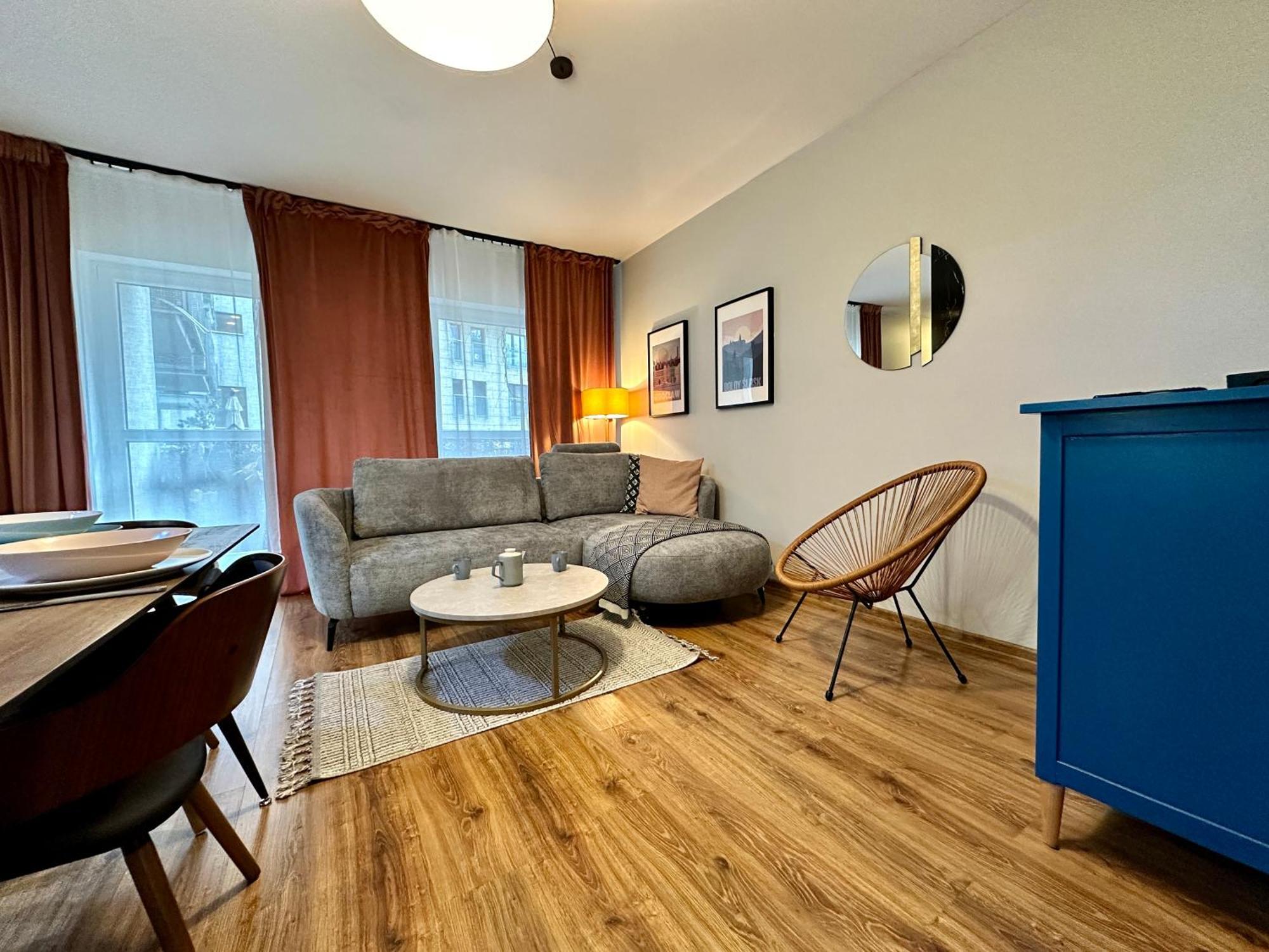 Momoapart - Slowianski Skwer Wroclaw Ngoại thất bức ảnh