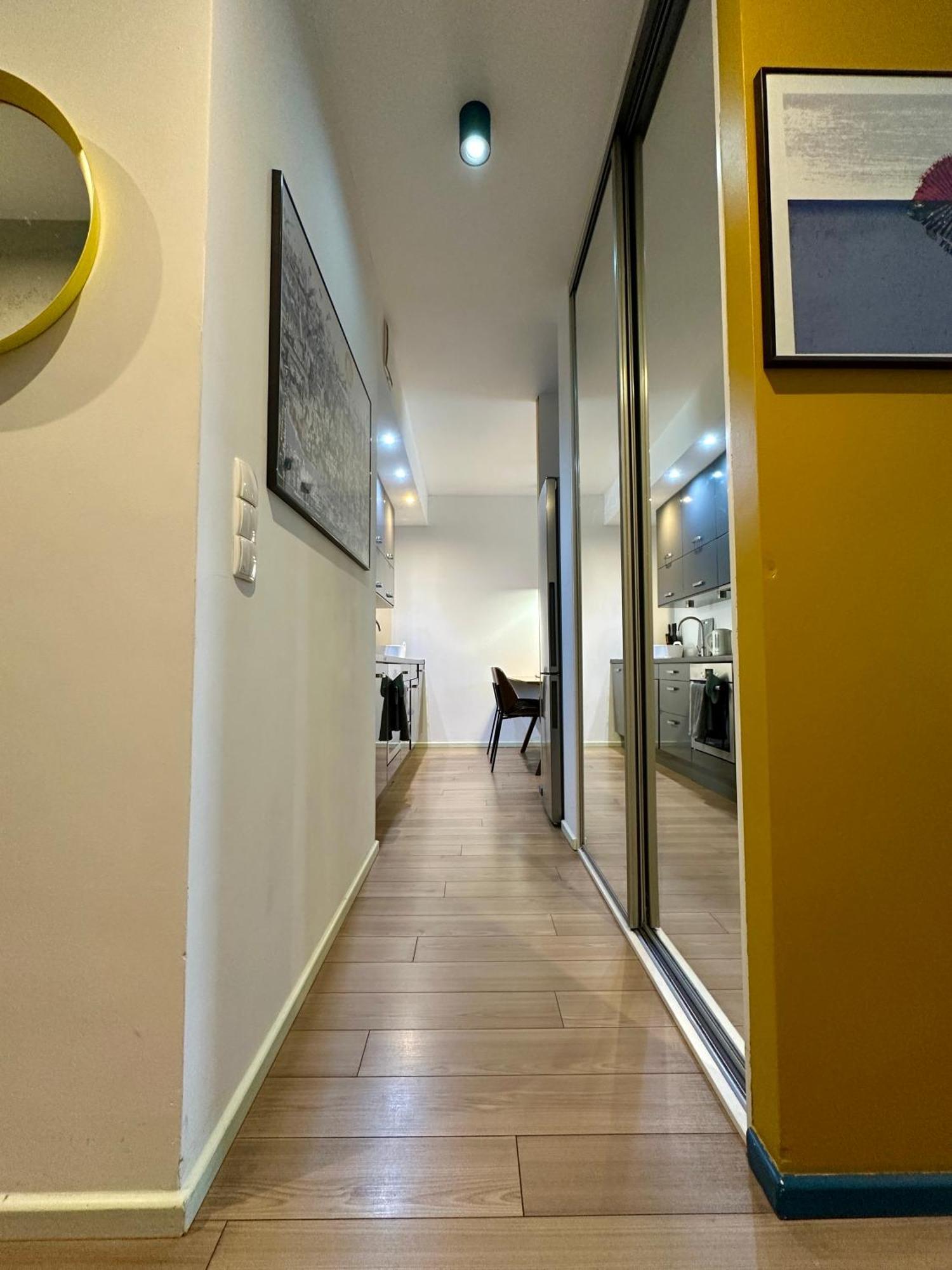 Momoapart - Slowianski Skwer Wroclaw Ngoại thất bức ảnh